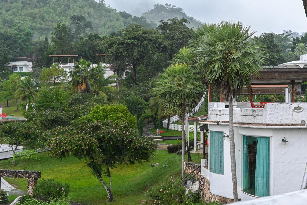 Swiss Valley Hip Resort Suan Phueng Exterior foto