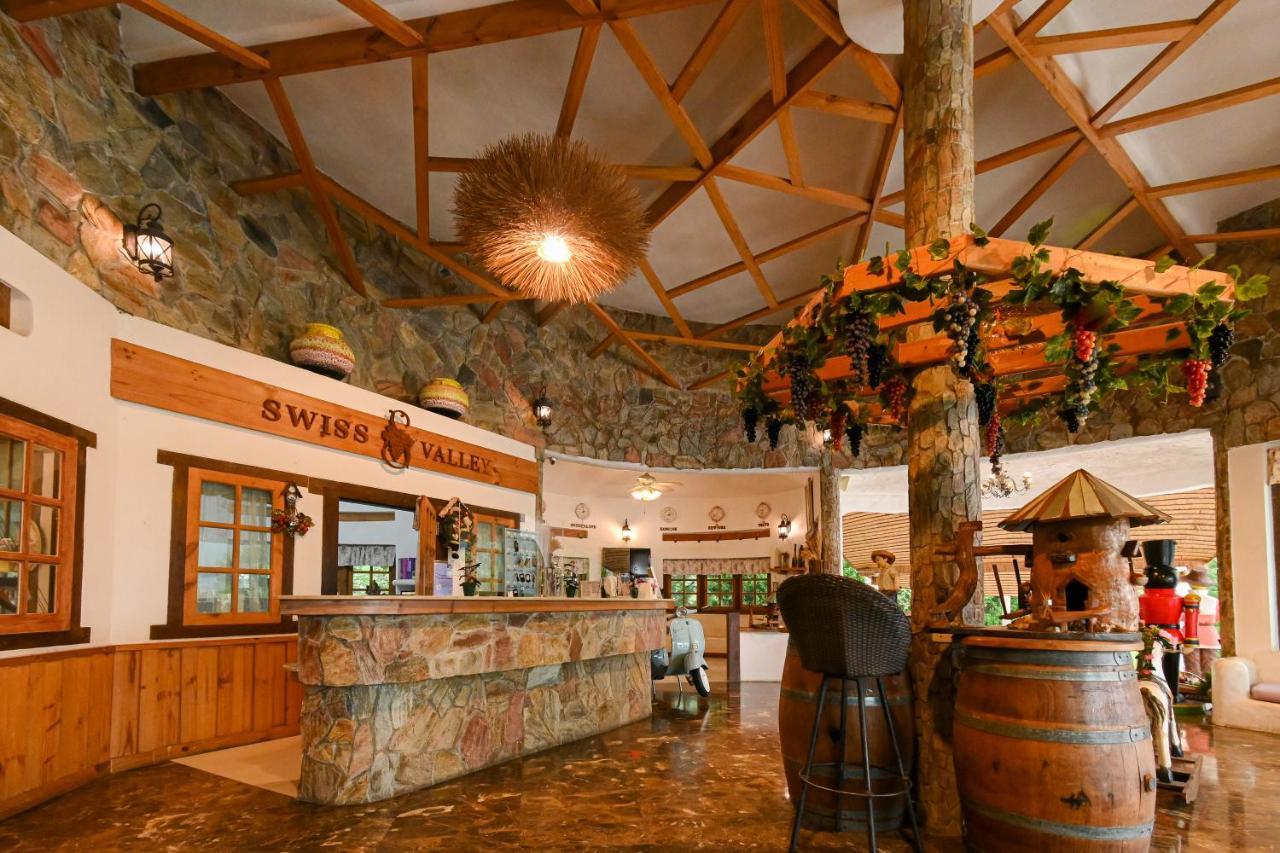 Swiss Valley Hip Resort Suan Phueng Exterior foto