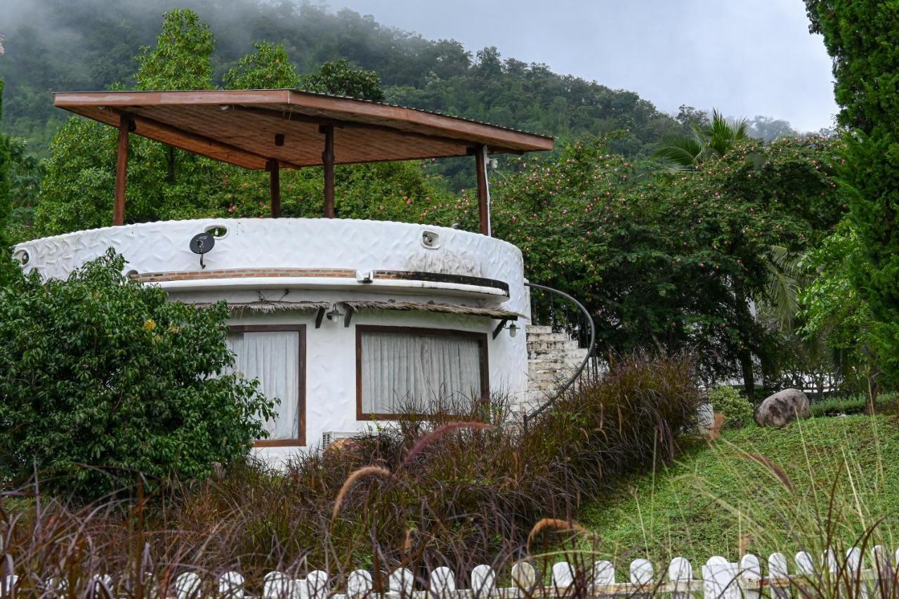 Swiss Valley Hip Resort Suan Phueng Exterior foto